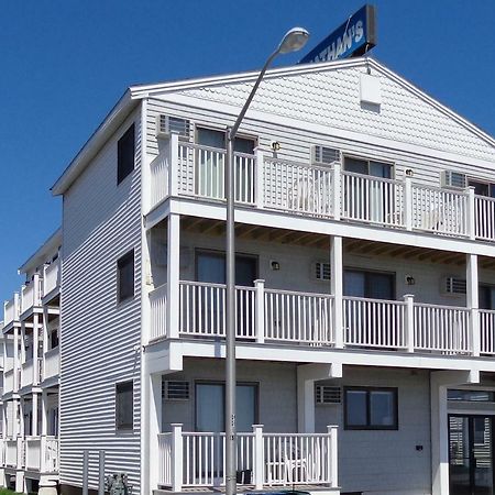 Jonathan'S On The Oceanfront Hampton Esterno foto