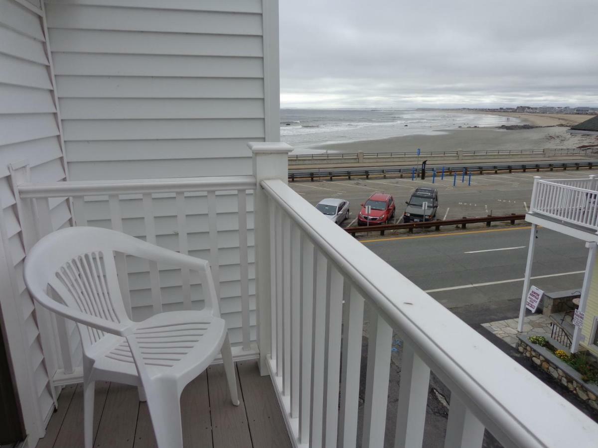 Jonathan'S On The Oceanfront Hampton Esterno foto